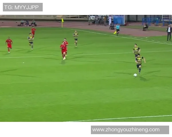 多哈杜海勒与塔什干的激烈对决展现足球魅力与团队精神