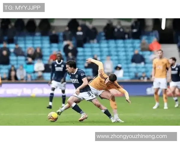 巡游者与都比郡的激烈对决揭示足球战术与团队精神的较量