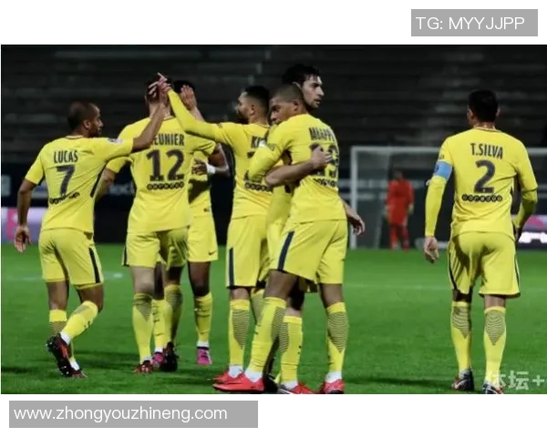 昂热与甘冈的对决分析及赛季表现对比探讨 昂热与甘冈的对决分析及赛季表现对比探讨