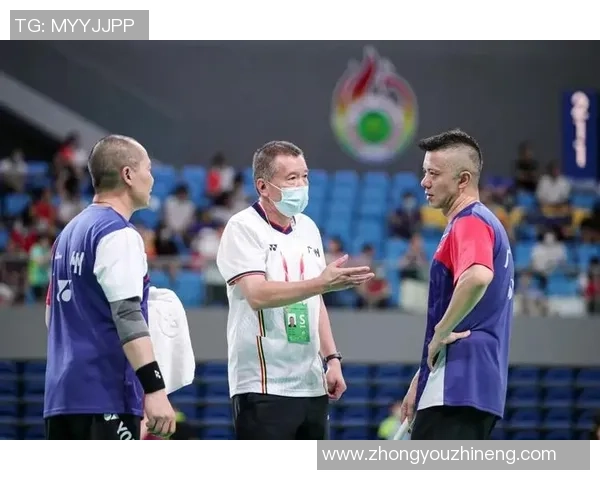 广州羽毛球队与南京羽毛球队赛后分析力量对比与战术探讨 广州羽毛球队与南京羽毛球队赛后分析力量对比与战术探讨