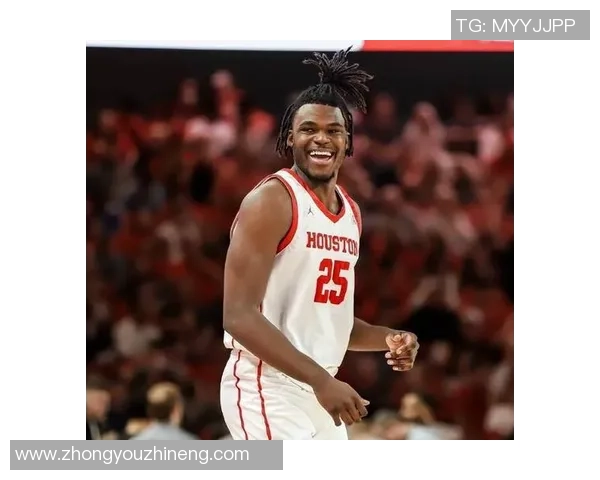 贾雷斯沃克的崛起之路：从新秀到篮球明星的蜕变与挑战